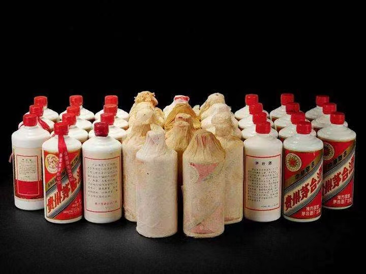 靖边老酒回收上门哪里回收(附近上门回收茅台酒）?